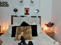 Enthousiasteling, Grote mammen, Latijnse vrouw, Machine neuken, Masturbatie, Moeder die ik wil neuken, Zuigen, Tieten likken