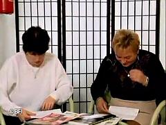 Amateur, Sucer une bite, Hard, Massage, Mature, Chevaucher, Pute, Plan cul à trois