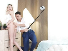 Grote lul, Blond, Pijpbeurt, Hondjeshouding, Natuurlijke tieten, Mager, Tiener, Tieten likken