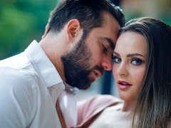 お尻, ブロンド, フェラチオ, バック, 手コキする, キス, なめる, 剃毛