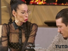 茶髪の, チェコ, 熟年, 淫乱熟女, 天然, ピアス, 生徒, 教師