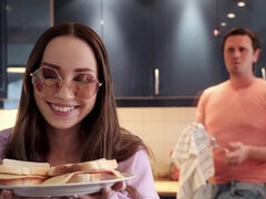 Grosse bite, Sucer une bite, Éjaculation interne, Lunettes, Orgasme, Petite femme, Maigrichonne, Adolescente