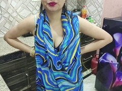 Desi bhabhi serves tasty tea and gives a steamy blowjob to her neighbor for some thick cum