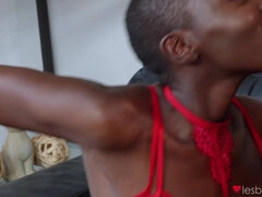 Rubia, Ébano, Europeo, Novia, Tacones, Besar, Tetas naturales, Tetas