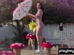 Tussi, Braunhaarige, Hd, Nackt, Natürlich, Natürlichen titten, Im freien, Zierlich