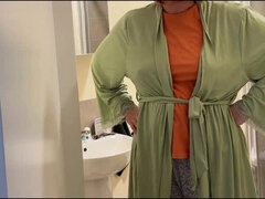 Gevangen, Vies, Dominante vrouw, Hd, Rijpe lesbienne, Moeder die ik wil neuken, Stiefmoeder, Toilet