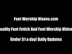Bondage domination sadisme masochisme, Pieds, Femme dominatrice, Fétiche des pieds, Lesbienne, Lingerie