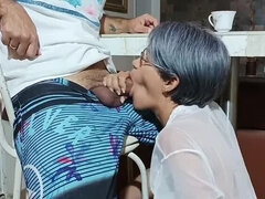 Enthousiasteling, Grote kont, Pijpbeurt, Sperma, Gezin, Indisch, Moeder die ik wil neuken, Gezichtspunt