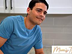 Grosse bite, Gros seins, Femme couguar, Éjaculation interne, Masturbation, Mère que j'aimerais baiser, Belle mère, Épouse