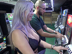 Casino con latinas calientes #1(soldier phat trunk y Ashley Grey X)