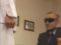 Большие сиськи, Японки, На публике