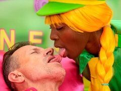 Culo grande, Verga grande, Tetas grandes, Negro, Mamada, Estilo perrito, Ébano, Interracial