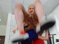 Любители, Жопа, Собачьи, Спортзал, Натуральные сиськи, Крошечные, Тату, Сиськи