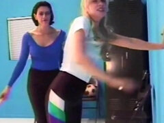 Sadomasoquismo, Rubia, Universitaria, Humillación, Lesbiana, Castigada, Estudiante, Adolescente