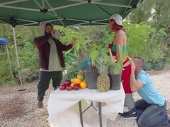 Depraved man has sex with girl who sells vegetables outdoors