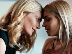 69, 舐める尻, ブロンド, 指いじり, キス, レズビアン, オマンコ, ガリガリ