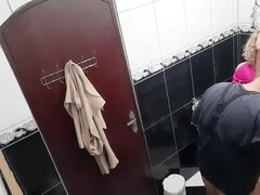 Leie, Bad, Hinter den kulissen, Blasen, Sperma im mund, Hd, Milf, Sperma