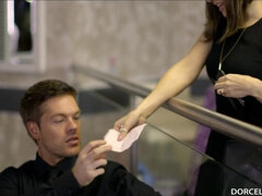 Grosse titten, Spermaladung, Doppelpenetration, Flotter vierer, Hardcore, Orgie, Jungendliche (18+), Flotter dreier