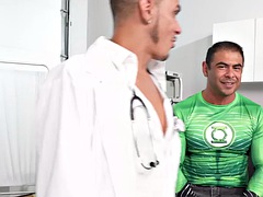 Anal, Travestis, Médecin, Homosexuelle, Lingerie, Muscle, Tatouage, Uniforme