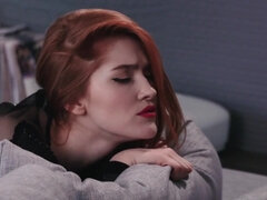 Leie, Arsch, Lesbisch, Muschi, Rotschopf, Strapon, Jungendliche (18+), Titten