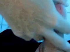 Fuck and suck in the pool