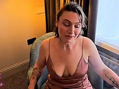 素人, イギリス人, 浮気者, 浮気する, 淫乱熟女, 母, 垂れ乳, 結婚式