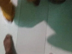 Cunnilingus, Amateur, Engañando, Indio, Interracial, Trio, Esposa, Intercambio de esposas