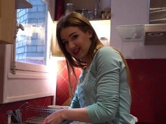 Grosse titten, Blasen, Vollbusig, Nahaufnahme, Europäisch, Französisch, Hausmädchen, Jungendliche (18+)