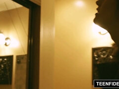 中出し, エモ, ゴス, Hd, 小柄, ヤリマン, ティーン, オッパイの