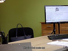 Blasen, Braunhaarige, Geile alte tussi, Masturbation, Mutti, Muschi, Stiefmutter, Tätowierung