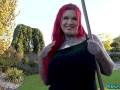 Gros seins, Rondelette, Mère que j'aimerais baiser, Argent, Seins naturels, De plein air, Rousse roux, Dénudage