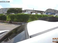 Grote kont, Grote mammen, Latijnse vrouw, Natuurlijke tieten, Tatoeage, Tiener