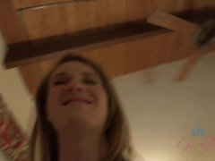 Masturbacion con pies, Novia, Peludo, Pajear, Aceite, Orgasmo, Pov, Mojado