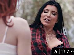 Asombroso, Tetas grandes, Mamada, Coche, Corridas, Sexo duro, Pelirrojo, Transexual