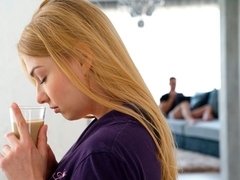 ブロンド, フェラチオ, バック, 手コキする, オナニー, 天然, 自然山雀, ティーン