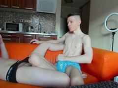 Arsch, Grosser schwanz, Blasen, Spermaladung, Schwul, Handjob, Massage, Ablutschen
