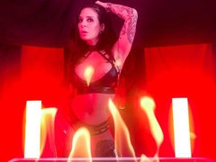 Anal, Culo grande, Tetas grandes, Mamada, Botas, Estilo perrito, Tatuaje, Tetas