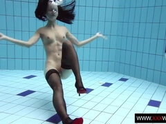 18 jahre, Frau, Fetisch, Pool, Muschi, Dusche, Solo, Unter wasser