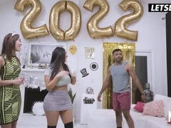 Culo grande, Tetas grandes, Estilo perrito, Corridas faciales, Sexo duro, Interracial, Lamidas, Chupando