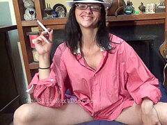 dark-haired hoes smokes and get gangbanged