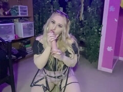 Blondine, Dildo