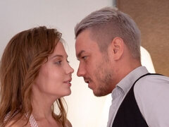 Anaal, Pijpbeurt, Hondjeshouding, Masturbatie, Secretaresse, Tatoeage, Tiener, Tieten likken