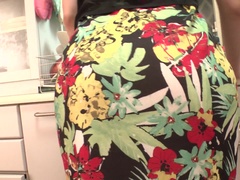 Asiatique, Cul, Sucer une bite, Éjaculer dans la bouche, Hd, Cuisine, Mature, Homme homme femme