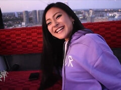 Asiatique, Noire, Sucer une bite, Attrapée, Gorge profonde, Pov, Public, Adolescente