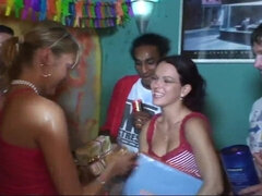 Anal, Culo, Culo grande, Grupo, Masturbación, Madres para coger, Orgía, Mojado