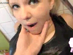 Leie, Aufs gesicht abspritzen, Fingern, Party, Zierlich, Bestrafung, Strümpfe, Eng