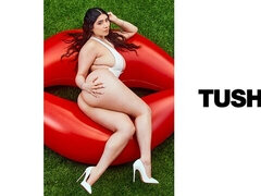 Grosser arsch, Grosser schwanz, Grosse titten, Blasen, Braunhaarige, Hundestellung, Doppelpenetration, Rau