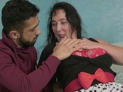 Nana, Gros cul, Grosse bite, Gros seins, Sucer une bite, Fétiche, Hard, Mère que j'aimerais baiser