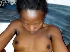 Africain, Cul, Cul à la bouche, Noire, Noir ébène, Petite femme, Chatte, Nénés
