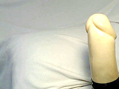 Kathy's Sheer latex toes